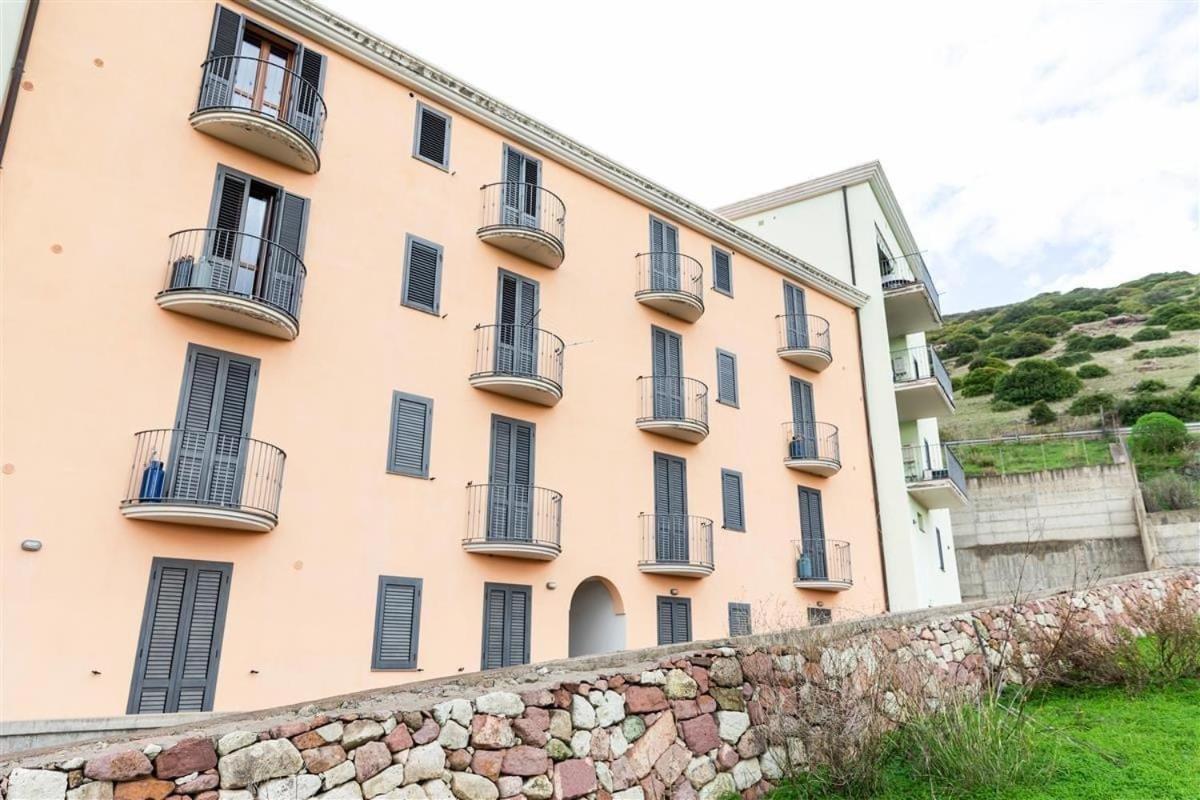 La Finestra Sul Castello Apartment Bosa Ngoại thất bức ảnh