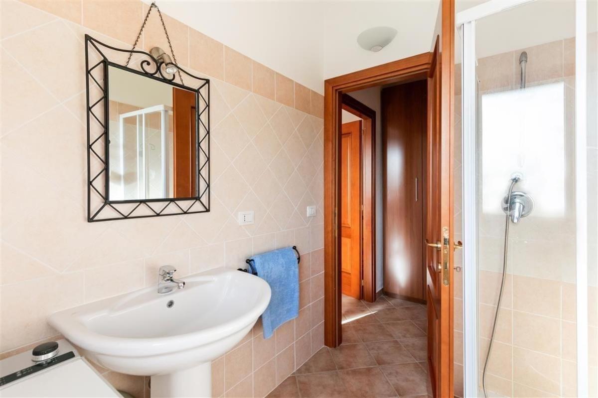 La Finestra Sul Castello Apartment Bosa Ngoại thất bức ảnh