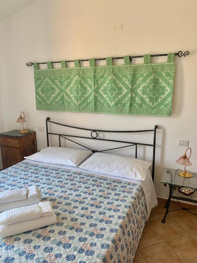 La Finestra Sul Castello Apartment Bosa Ngoại thất bức ảnh